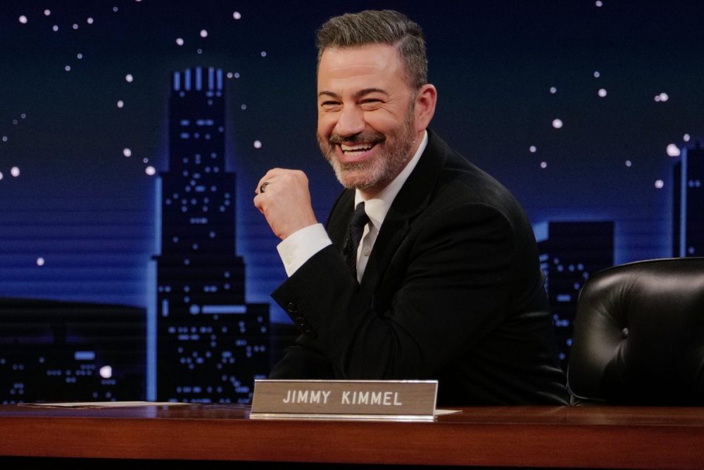 吉米·坎摩尔节目组出手了!在特朗普政府威胁削减食品券时,他们发起食物捐赠活动